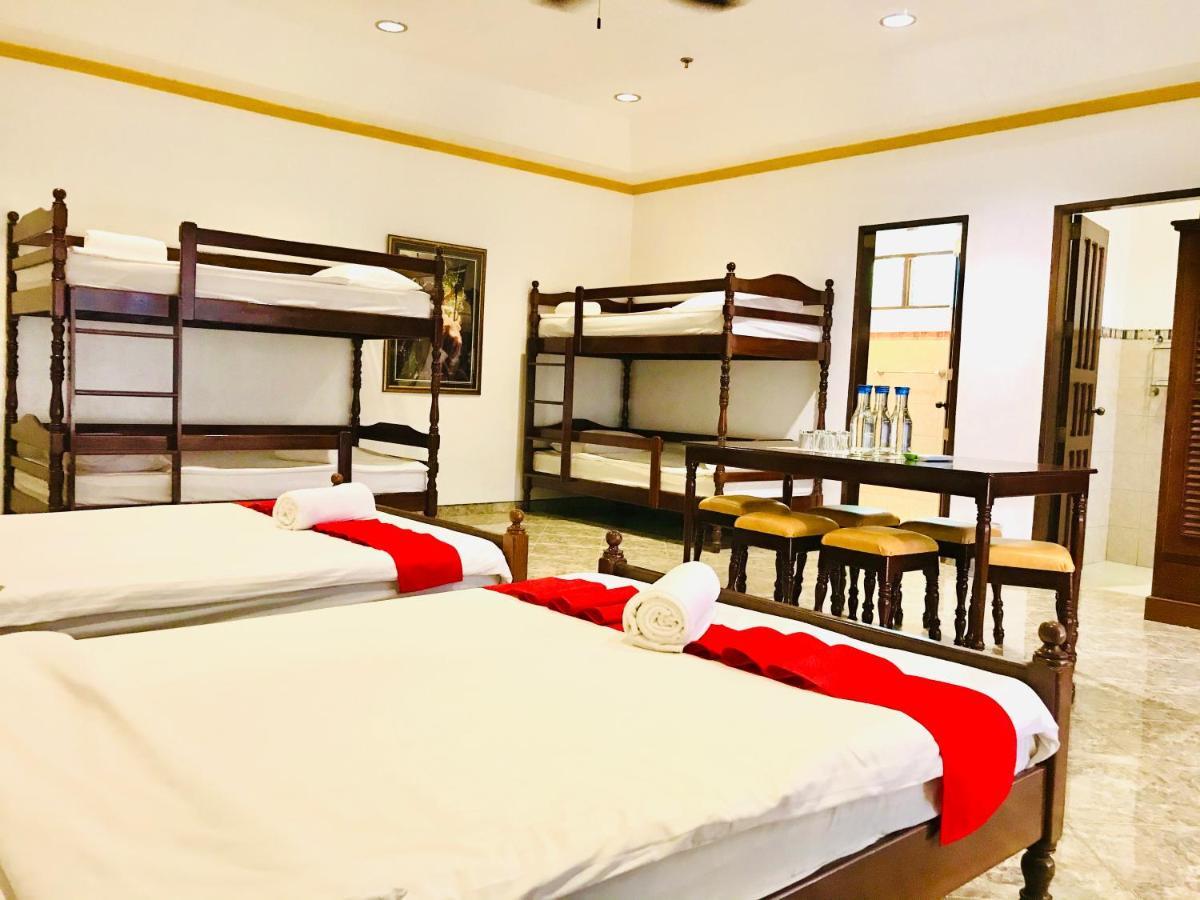 Dolce Vita Hotel Puerto Princesa Екстер'єр фото