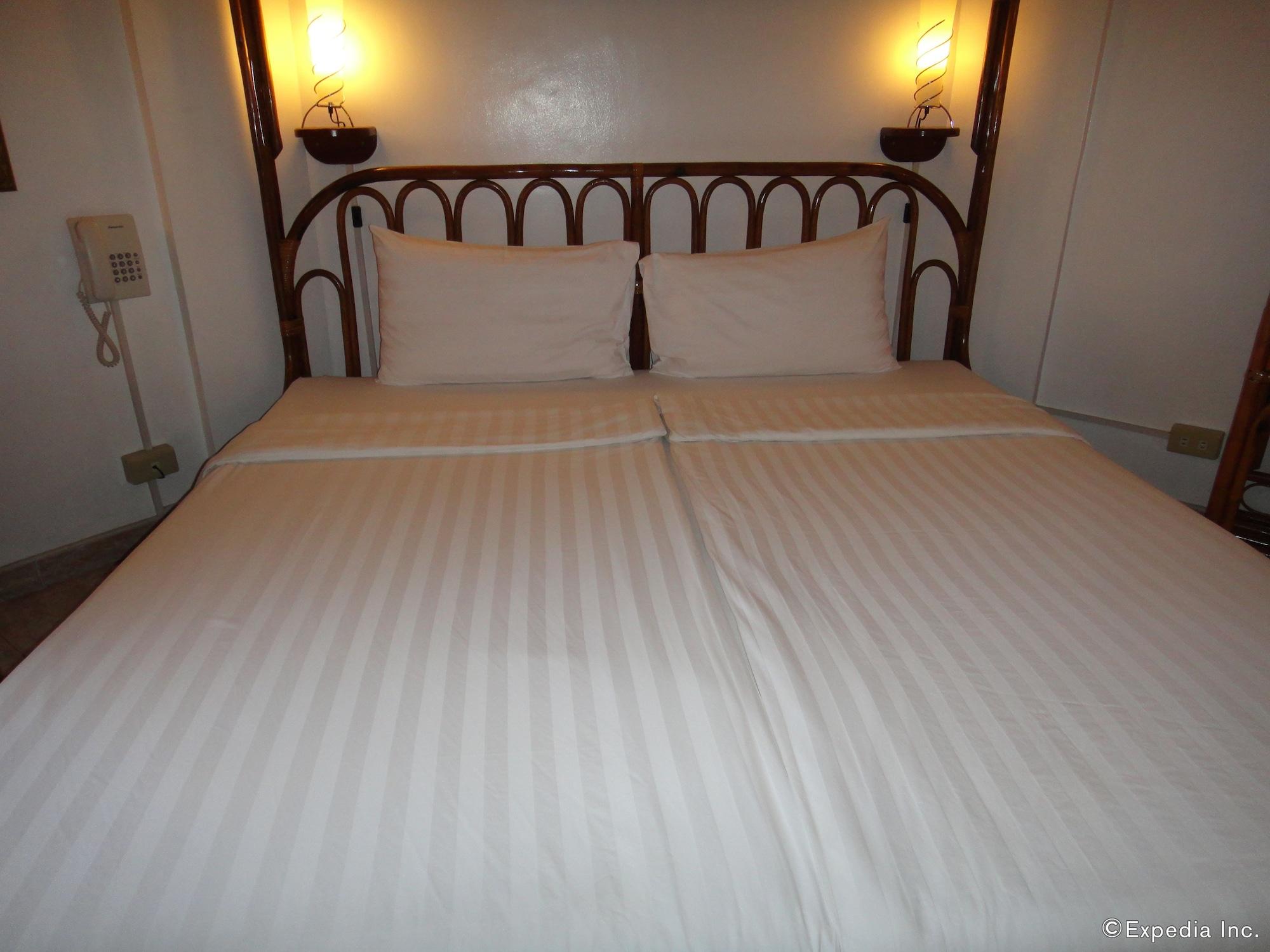 Dolce Vita Hotel Puerto Princesa Екстер'єр фото